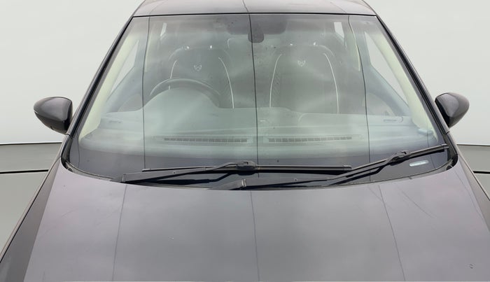 2017 Volkswagen Polo HIGHLINE1.2L, Petrol, Manual, 36,174 km, Front Windshield