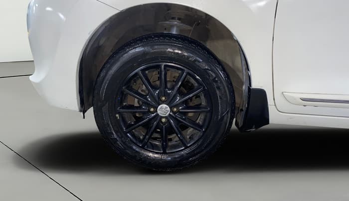 2016 Maruti Baleno DELTA PETROL 1.2, Petrol, Manual, 44,891 km, Left Front Wheel