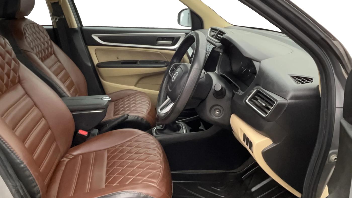 2022 Honda Amaze 1.2L I-VTEC S, Petrol, Manual, 19,276 km, Right Side Front Door Cabin