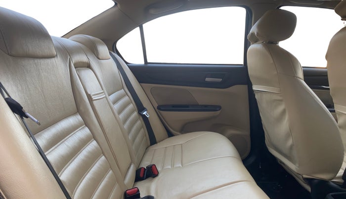 2018 Honda Amaze 1.2L I-VTEC V CVT, Petrol, Automatic, 45,528 km, Right Side Rear Door Cabin