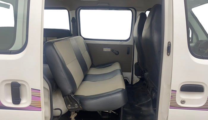 2016 Maruti Eeco 5 STR WITH A/C+HTR, CNG, Manual, 43,544 km, Right Side Rear Door Cabin