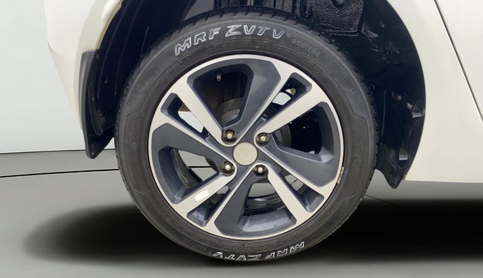 2021 Tata ALTROZ XZ PETROL, Petrol, Manual, 39,583 km, Right Rear Wheel