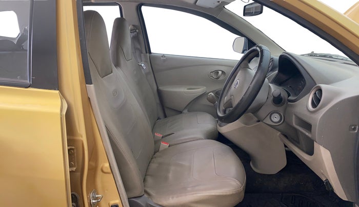 2016 Datsun Go Plus T, Petrol, Manual, 40,225 km, Right Side Front Door Cabin