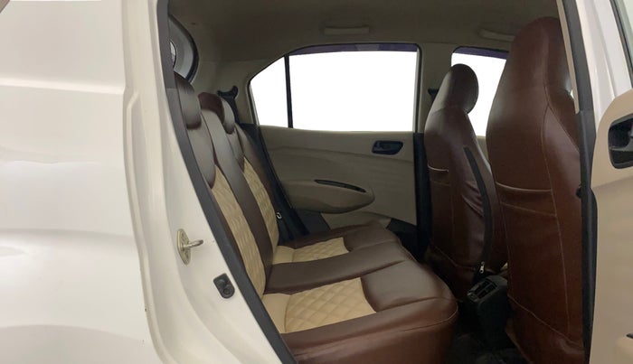 2022 Hyundai NEW SANTRO SPORTZ EXECUTIVE MT CNG, CNG, Manual, 91,678 km, Right Side Rear Door Cabin