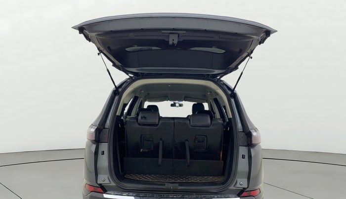 2022 Tata Safari XZ, Diesel, Manual, 64,046 km, Boot Door Open