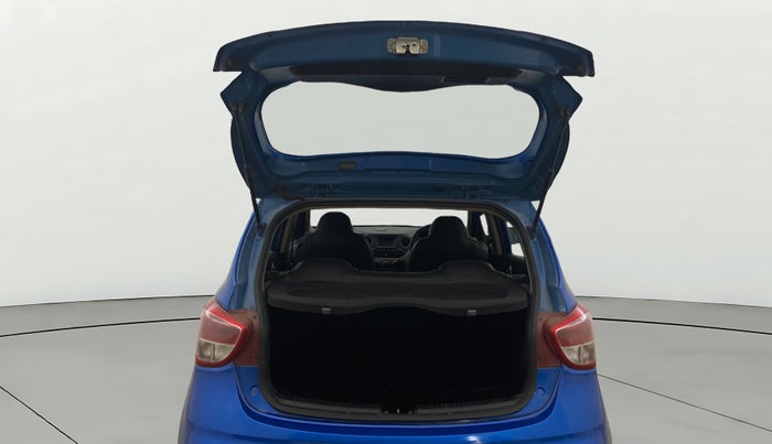 2017 Hyundai Grand i10 SPORTZ 1.2 KAPPA VTVT, Petrol, Manual, 32,676 km, Boot Door Open