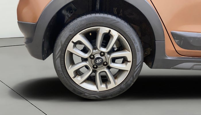 2015 Hyundai i20 Active 1.4 SX, Diesel, Manual, 79,717 km, Right Rear Wheel