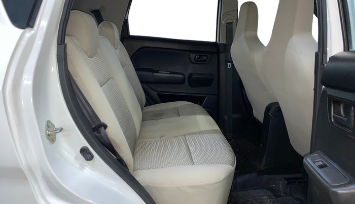 2023 Maruti New Wagon-R VXI CNG 1.0, CNG, Manual, 24,231 km, Right Side Rear Door Cabin