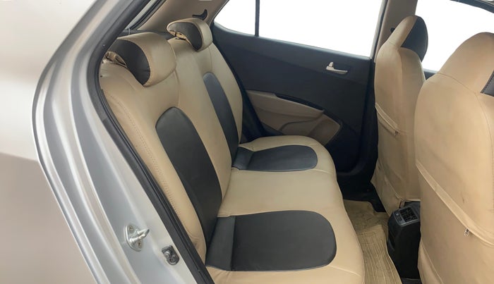 2016 Hyundai Grand i10 ASTA 1.2 KAPPA VTVT, Petrol, Manual, 39,954 km, Right Side Rear Door Cabin