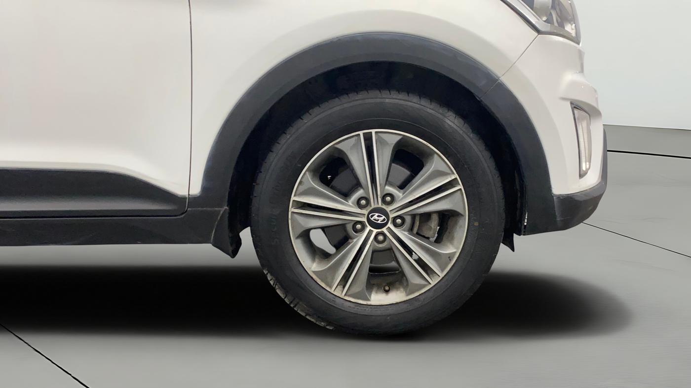 2016 Hyundai Creta SX PLUS AT 1.6 PETROL, Petrol, Automatic, 1,03,564 km, Right Front Wheel