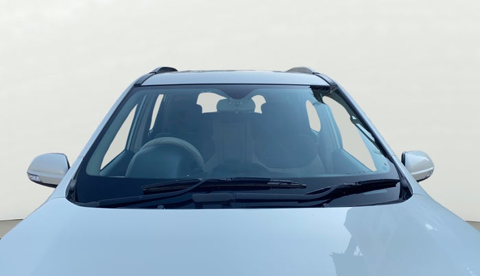 2017 Mahindra XUV500 W6, Diesel, Manual, 37,310 km, Front Windshield