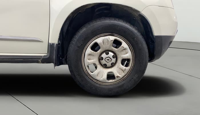 2015 Renault Duster 85 PS RXL DIESEL, Diesel, Manual, 72,468 km, Right Front Wheel