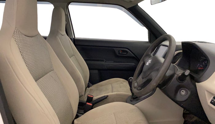 2021 Maruti New Wagon-R LXI CNG (O) 1.0, CNG, Manual, 58,114 km, Right Side Front Door Cabin