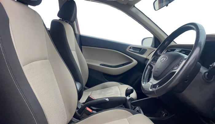 2017 Hyundai Elite i20 ASTA 1.2 (O), Petrol, Manual, 1,16,661 km, Right Side Front Door Cabin