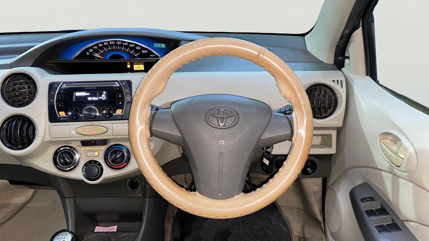 2013 Toyota Etios Liva G EXCLUSIVE, Petrol, Manual, 65,318 km, Steering Wheel Close Up