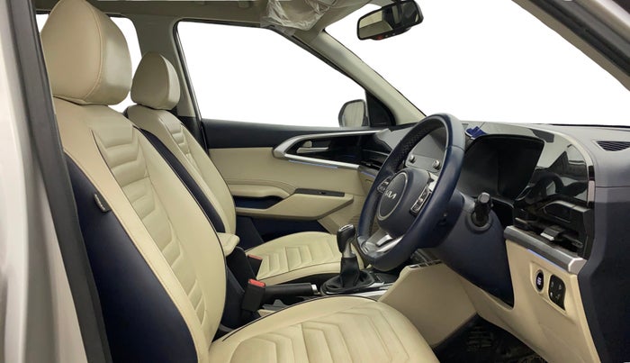 2023 KIA CARENS LUXURY 1.5 TURBO PETROL IMT 7 STR, Petrol, Manual, 60,141 km, Right Side Front Door Cabin