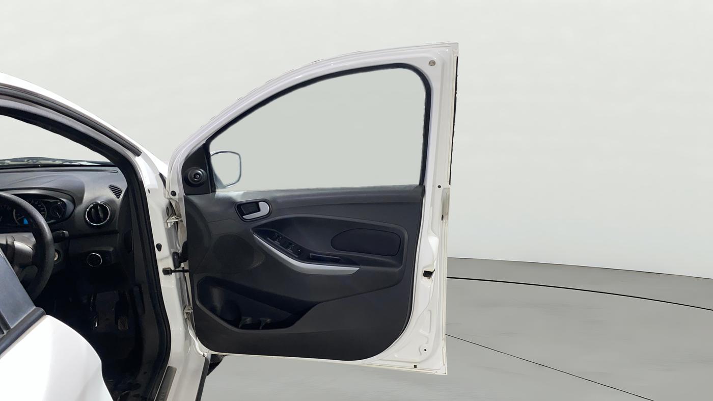 2019 Ford FREESTYLE TREND PLUS 1.2 PETROL, Petrol, Manual, 42,832 km, RHS Front Door
