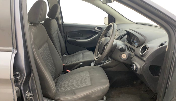 2017 Ford New Figo TREND 1.2 PETROL, Petrol, Manual, 1,00,922 km, Right Side Front Door Cabin