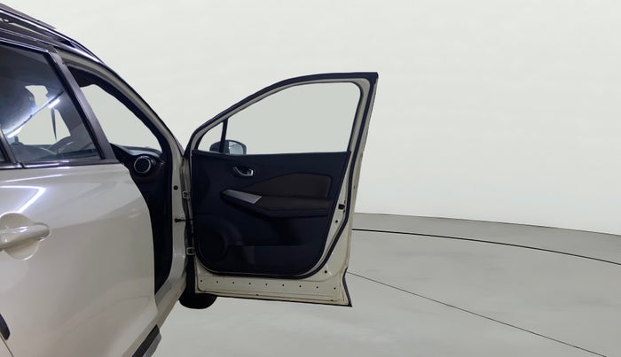 2019 Nissan Kicks XV PREMIUM (O) DIESEL, Diesel, Manual, 1,39,290 km, RHS Front Door