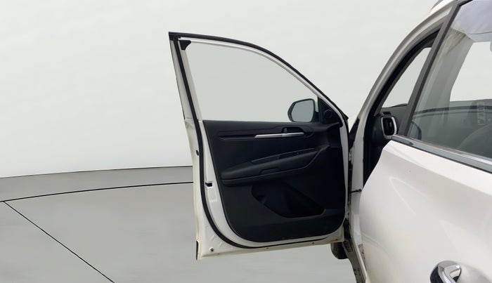 2022 KIA SONET HTK PLUS 1.2, Petrol, Manual, 8,231 km, LHS Front Door