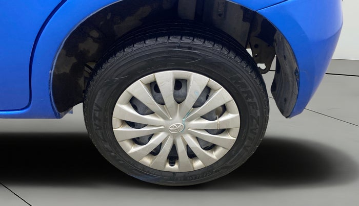 2015 Toyota Etios Liva G, Petrol, Manual, 34,776 km, Left Rear Wheel