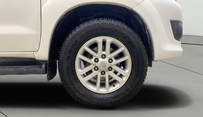 2014 Toyota Fortuner 3.0 4X2 AT, Diesel, Automatic, 89,942 km, Right Front Wheel