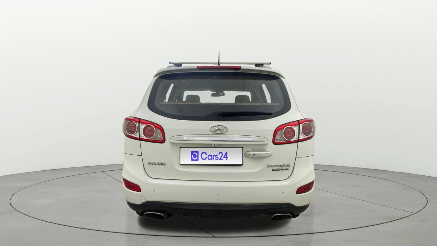 2013 Hyundai Santa Fe 4 WD AT, Diesel, Automatic, 1,22,204 km, Back/Rear