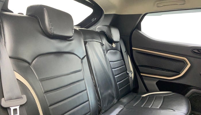 2023 Renault Kiger RXT (O) TURBO CVT, Petrol, Automatic, 18,987 km, Right Side Rear Door Cabin