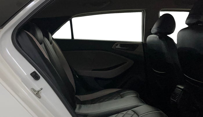 2018 Hyundai Elite i20 SPORTZ 1.2, Petrol, Manual, 34,945 km, Right Side Rear Door Cabin