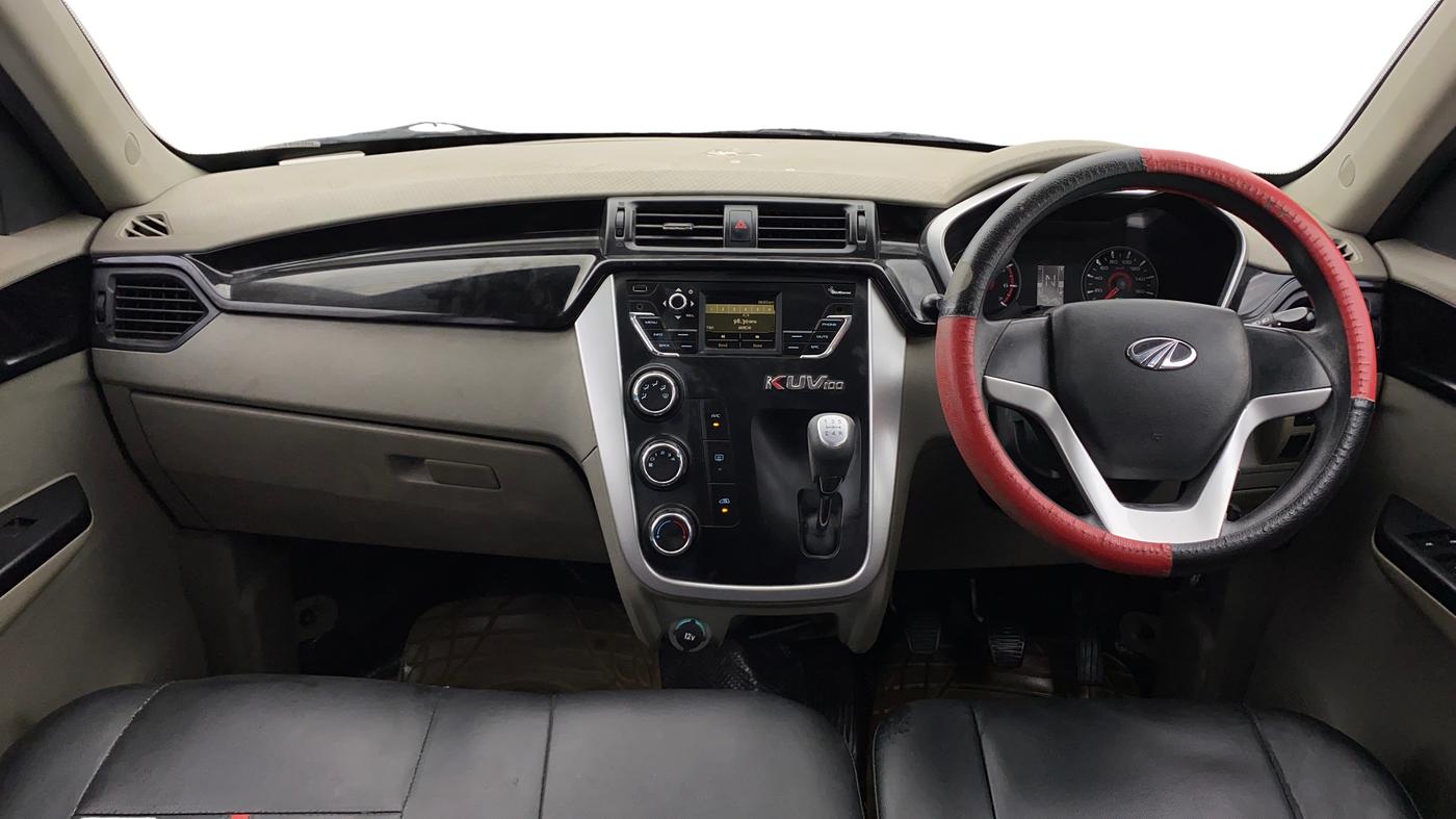 2016 Mahindra Kuv100 K6 6 STR, Petrol, Manual, 46,522 km, Dashboard