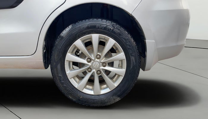 2013 Maruti Ertiga ZDI, Diesel, Manual, 1,00,067 km, Left Rear Wheel