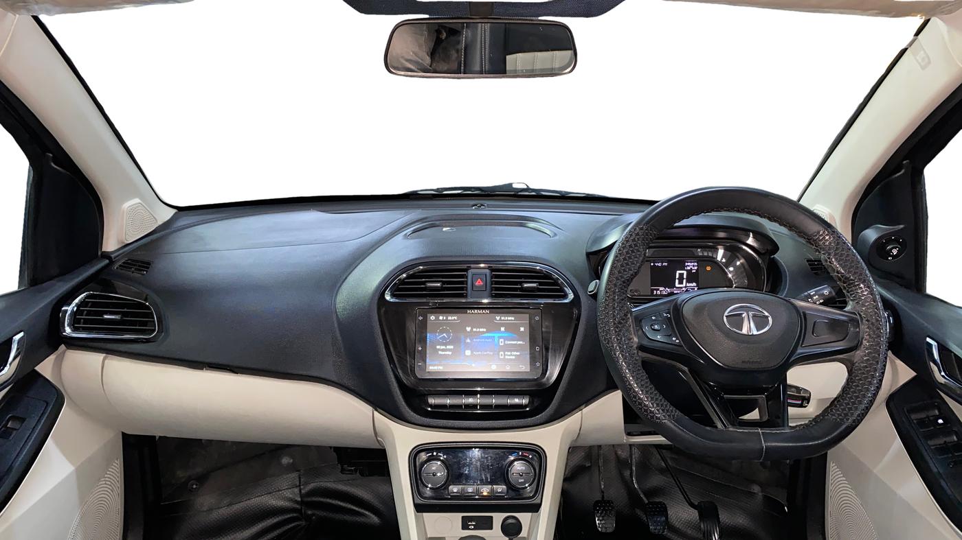 2023 Tata Tiago XZ PLUS PETROL, Petrol, Manual, 31,518 km, Dashboard