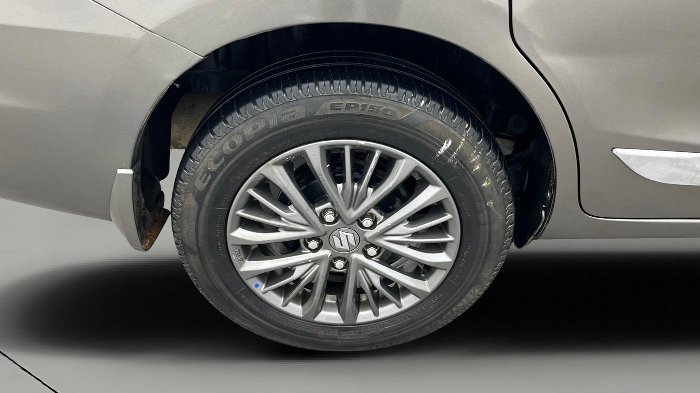 2021 Maruti Ertiga ZXI+ SHVS, Petrol, Manual, 43,146 km, Right Rear Wheel