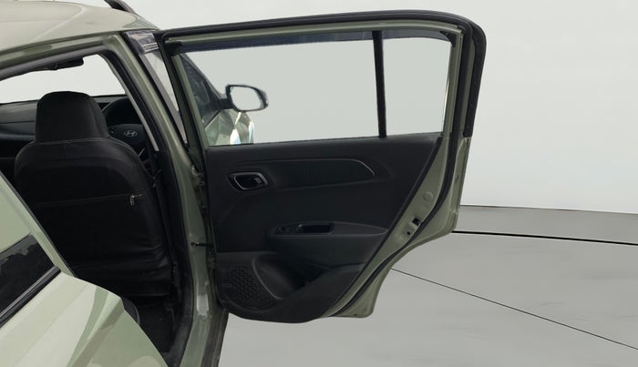 2025 Hyundai EXTER SX 1.2 MT Hy-CNG Duo , CNG, Manual, 11,096 km, RHS Rear Door