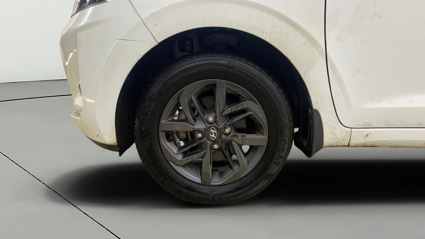 2020 Hyundai GRAND I10 NIOS SPORTZ 1.2 KAPPA VTVT CNG, CNG, Manual, 8,680 km, Left Front Wheel