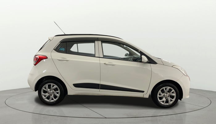 2017 Hyundai Grand i10 SPORTZ (O) 1.2 KAPPA VTVT, Petrol, Manual, 50,093 km, Right Side View
