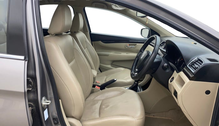 2018 Maruti Ciaz ALPHA  AT 1.4  PETROL, Petrol, Automatic, 65,087 km, Right Side Front Door Cabin