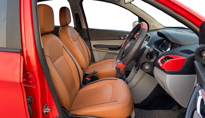 2020 Tata Tiago XZ PLUS PETROL, Petrol, Manual, 17,028 km, Right Side Front Door Cabin