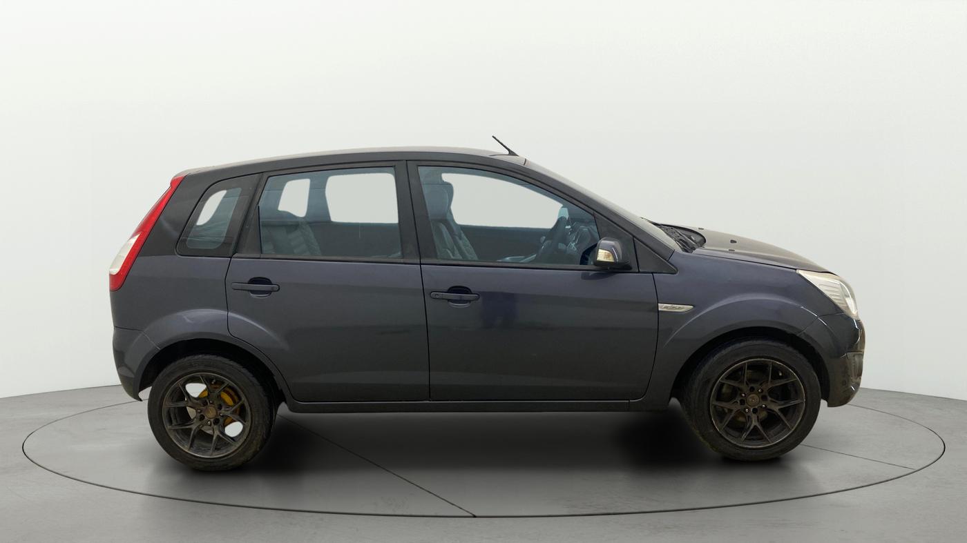 2014 Ford Figo ZXI 1.4 DIESEL, Diesel, Manual, 1,26,685 km, Right Side View