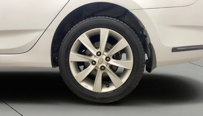 2013 Hyundai Verna FLUIDIC 1.6 VTVT SX, Petrol, Manual, 70,493 km, Left Rear Wheel