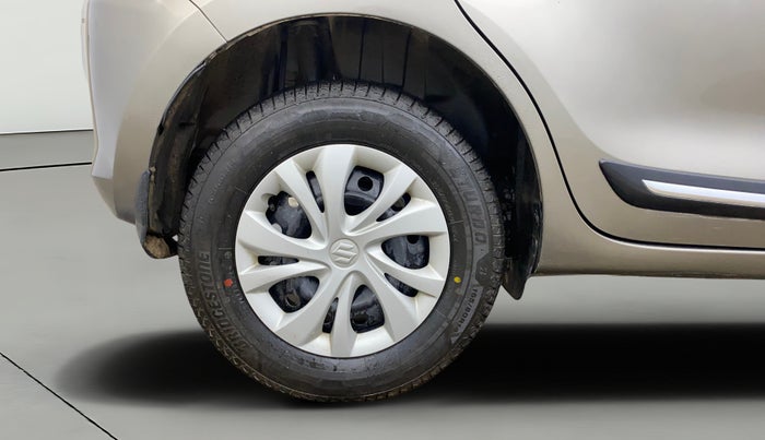 2021 Maruti Swift VXI AMT, Petrol, Automatic, 36,577 km, Right Rear Wheel