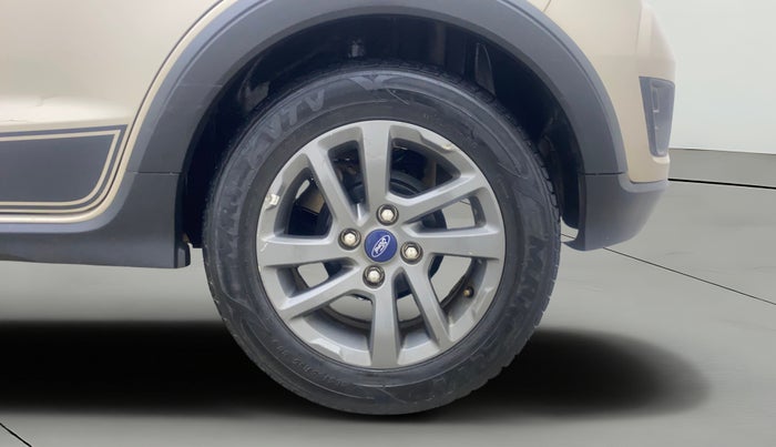 2019 Ford FREESTYLE TITANIUM 1.2 PETROL, Petrol, Manual, 34,363 km, Left Rear Wheel
