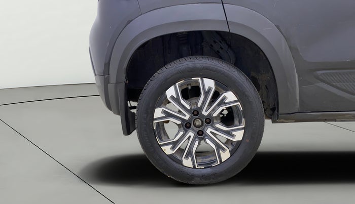 2023 Renault Kiger RXZ TURBO CVT, Petrol, Automatic, 48,965 km, Right Rear Wheel