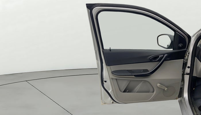 2018 Tata Tiago XE PETROL, Petrol, Manual, 39,718 km, LHS Front Door