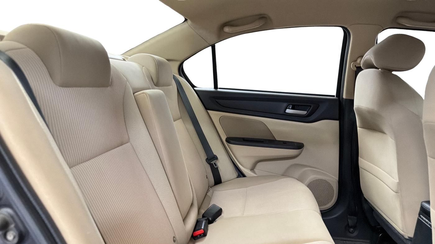 2020 Honda Amaze 1.2L I-VTEC V CVT, Petrol, Automatic, 34,024 km, Right Side Rear Door Cabin