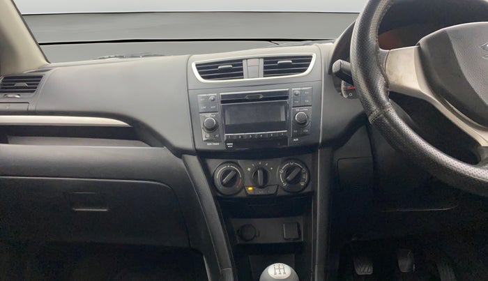 2013 Maruti Swift VXI, Petrol, Manual, 1,30,490 km, Air Conditioner