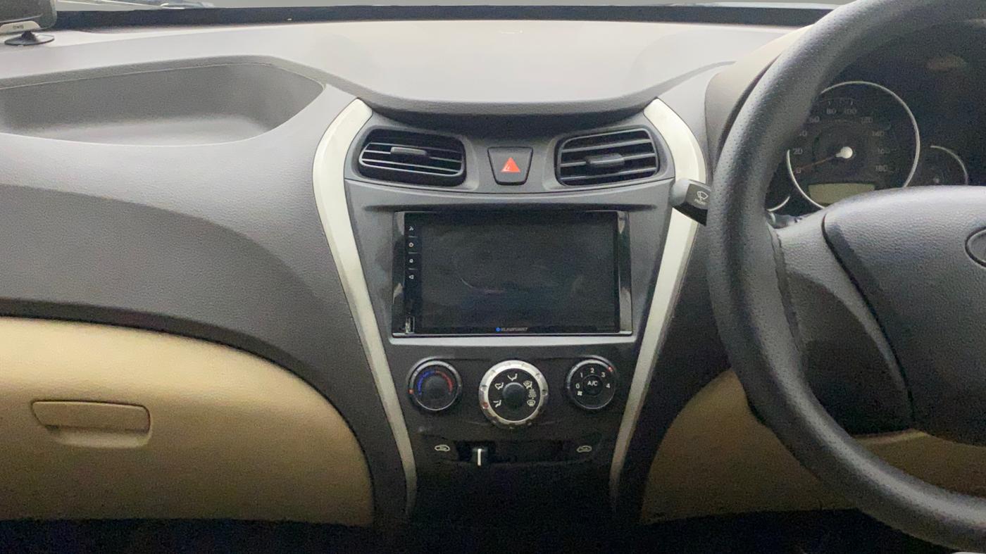 2017 Hyundai Eon MAGNA +, Petrol, Manual, 62,400 km, Air Conditioner