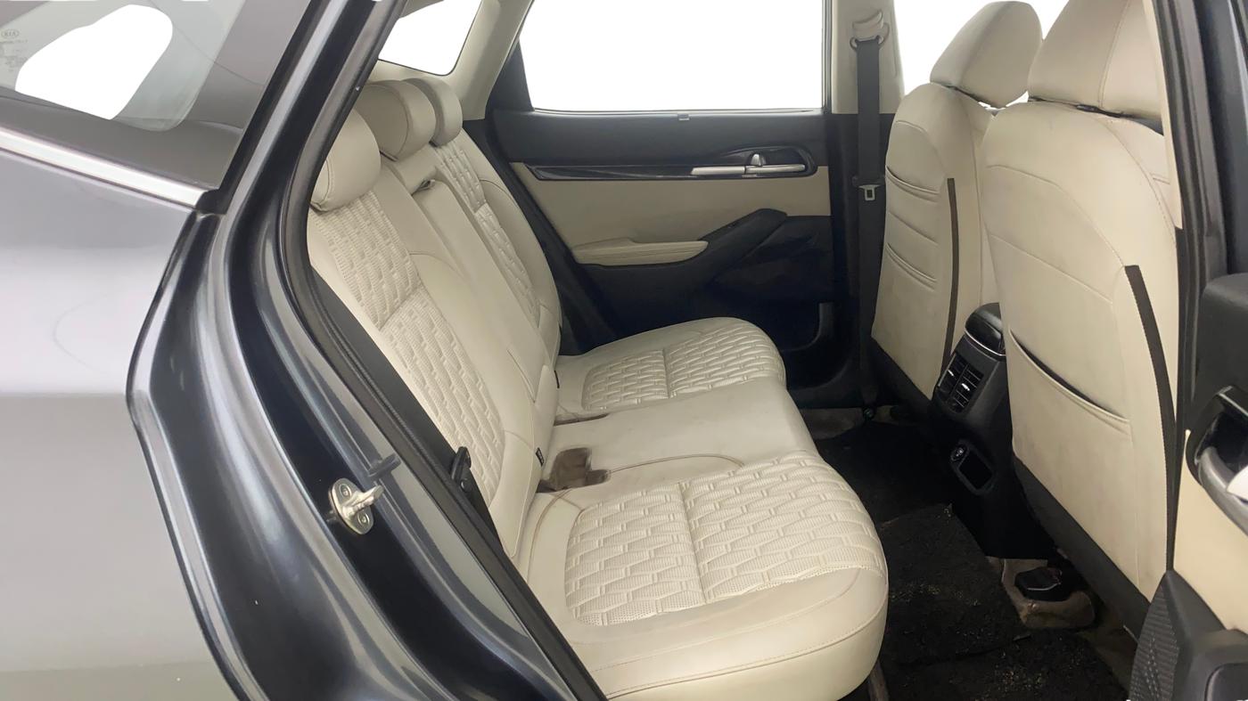 2020 KIA SELTOS HTX 1.5 PETROL, Petrol, Manual, 71,560 km, Right Side Rear Door Cabin