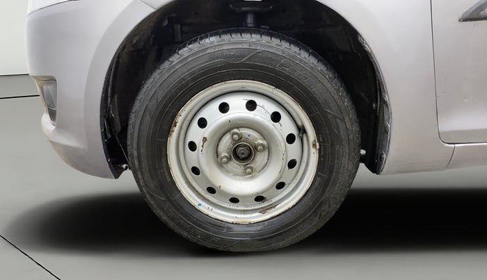 2014 Maruti Swift LXI, Petrol, Manual, 91,764 km, Left Front Wheel