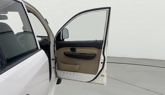 2014 Hyundai Santro Xing GL PLUS, Petrol, Manual, 82,109 km, RHS Front Door